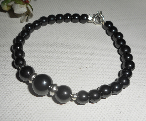 Armband med hematitstenar och silver 925