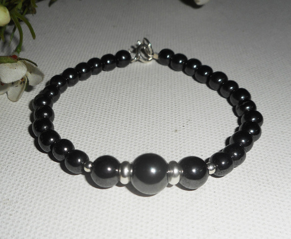 Armband med hematitstenar och silver 925