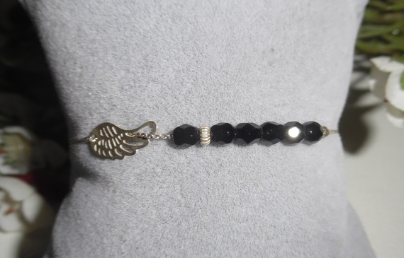 Original svart kristall vinge och pärla armband på 925 silver kedja