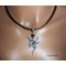Fairy halsband med hematit sten på svart läder