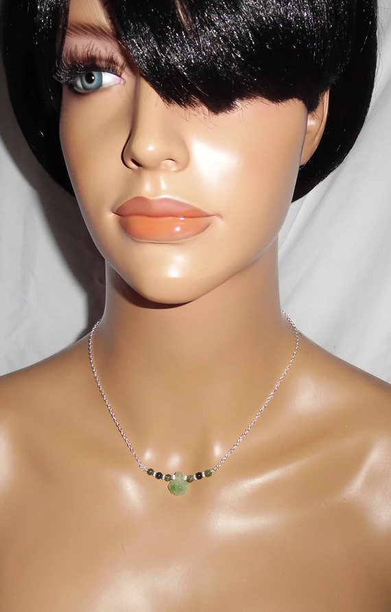 Original 925 silver halsband med sköldpadda och jade pärlor på kedja