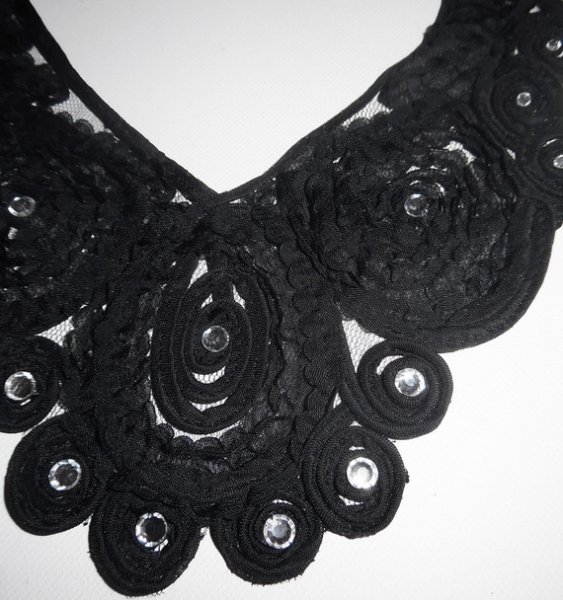Original stor svart spetsblomma choker halsband med Swarovski kristall