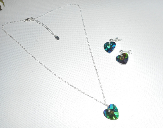 Set grönt hjärta hängande med Swarovski-kristall på 925 silverkedja