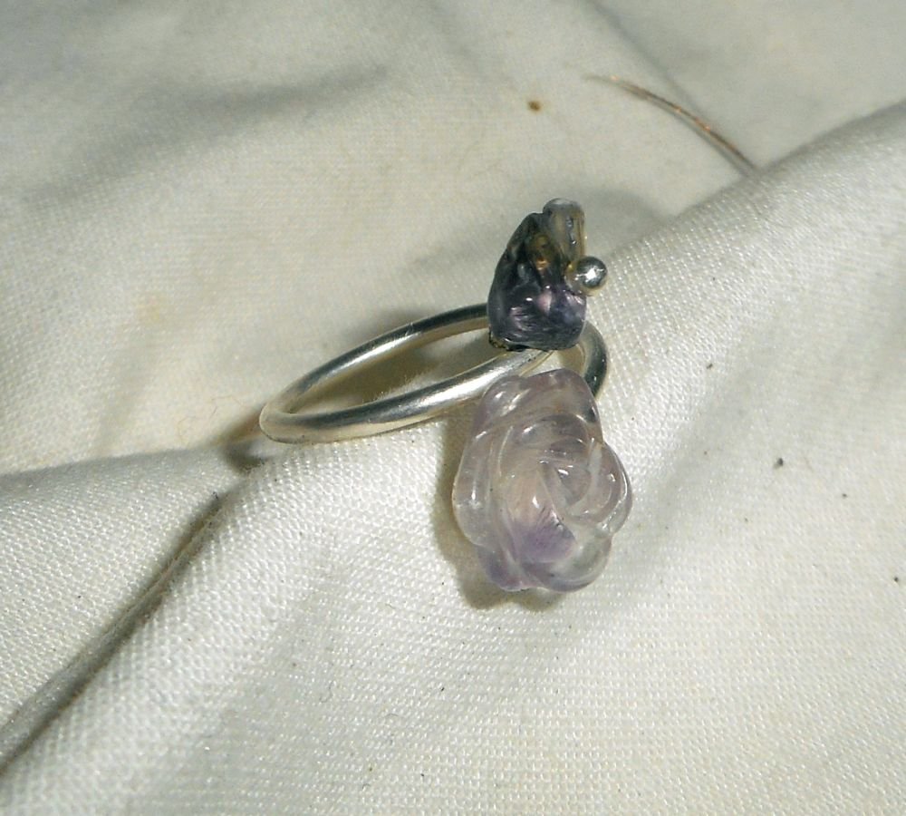 Lila ametist och 925 silver blomma och sten ring