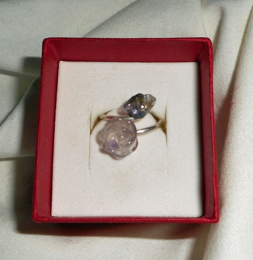 Lila ametist och 925 silver blomma och sten ring