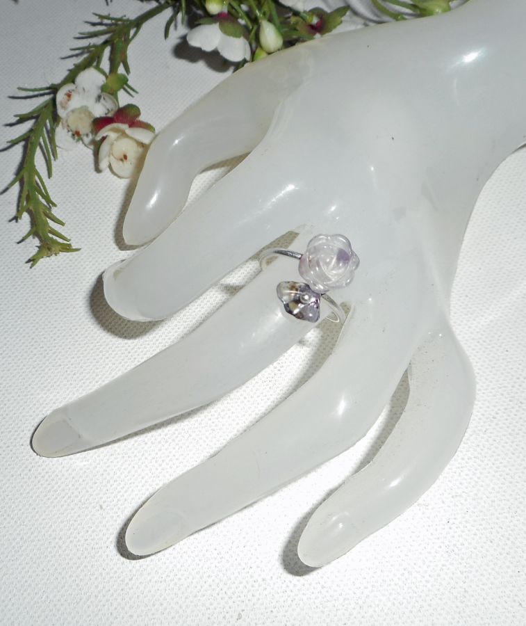 Lila ametist och 925 silver blomma och sten ring