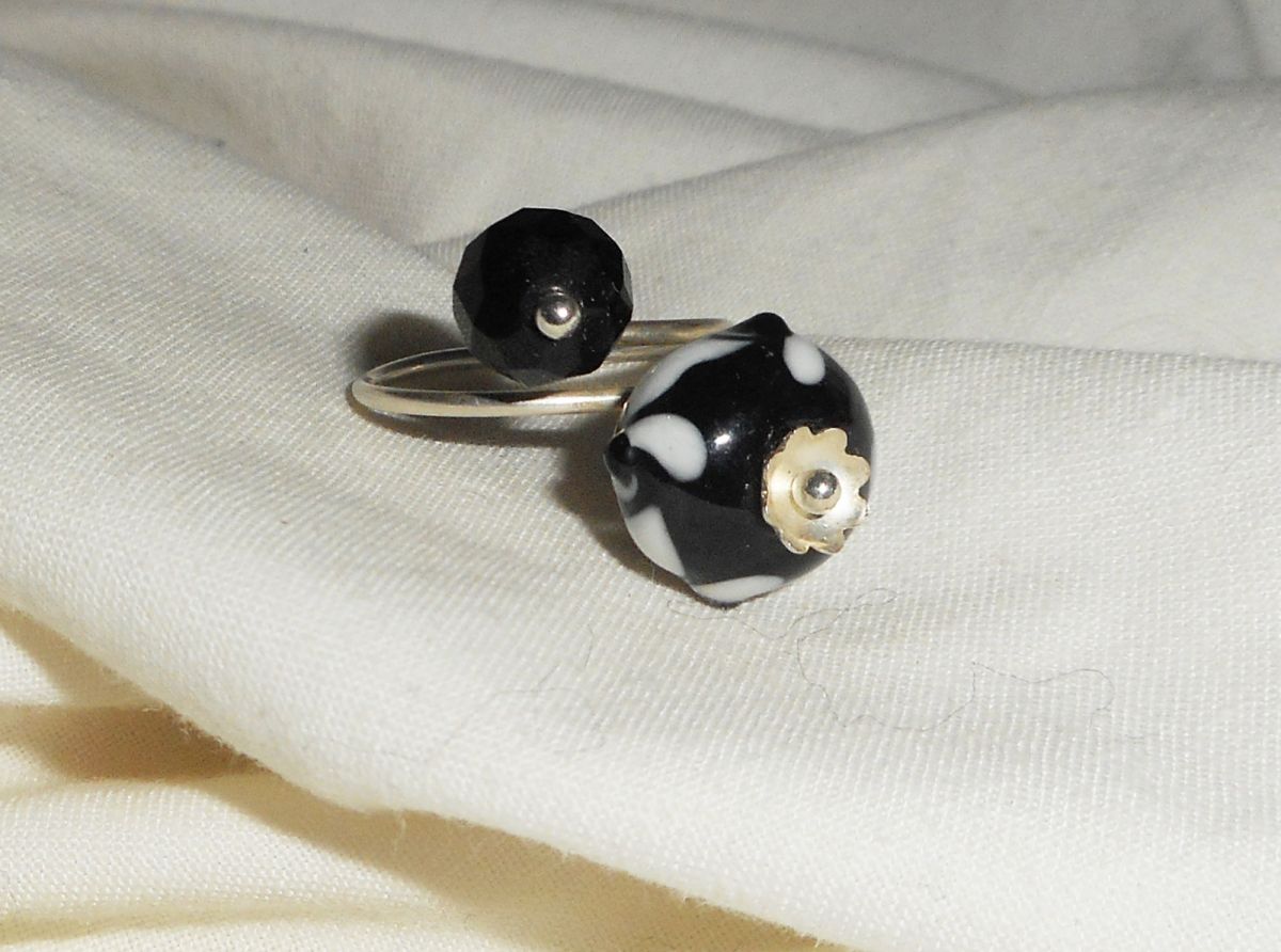 Original 925 silverring med lampwork pärla och svart kristall