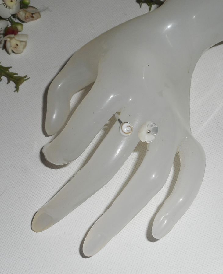 Original 925 sterling silverring med pärlemorblomma och luciaöga