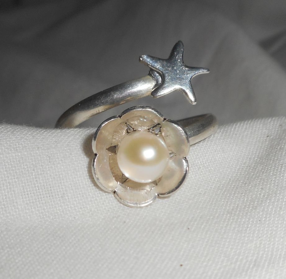 Original 925 silverring med odlad pärla och sjöstjärna