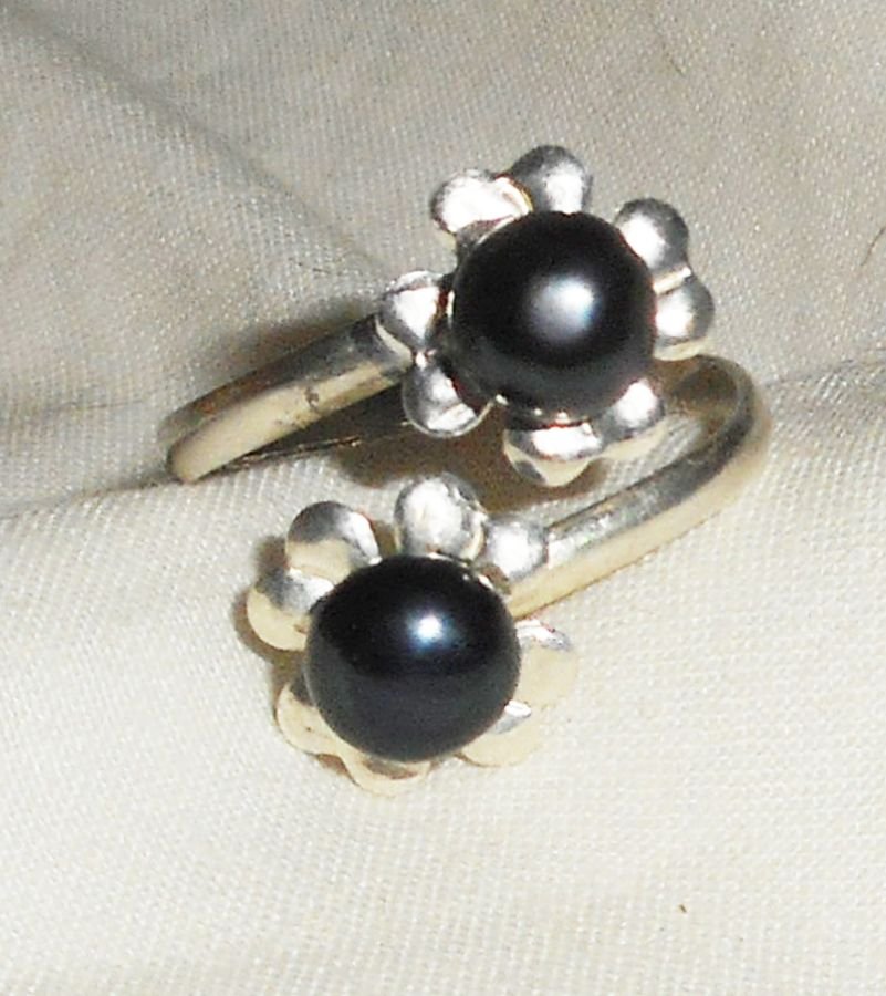 Original 925 silverring med blomma och svart odlad pärla