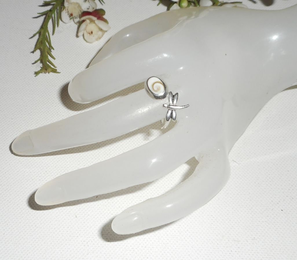 Original 925 Sterling Silver Ring med St. Lucia's Eye och Dragonfly