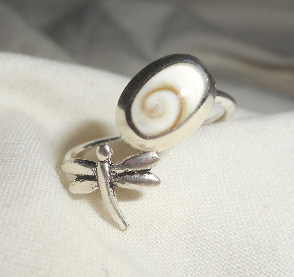 Original 925 Sterling Silver Ring med St. Lucia's Eye och Dragonfly