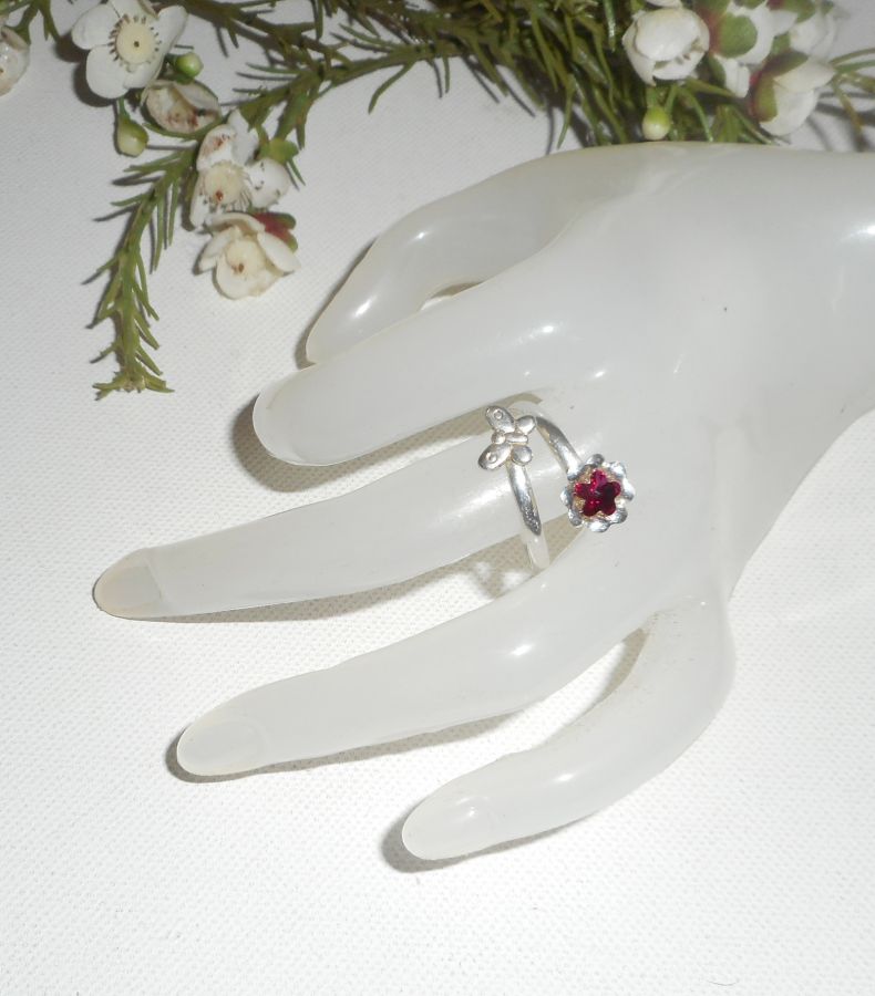 Original 925 silverring med kristallblomma och fjäril