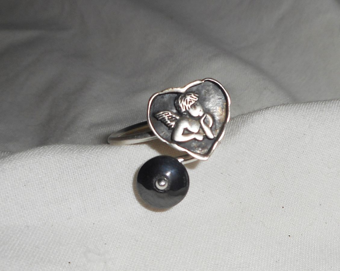 Original 925 silver ring med ängel i hjärta och hematit sten