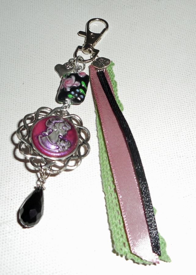 Väska/keyring smycken med glaspärlor och kaméer med band