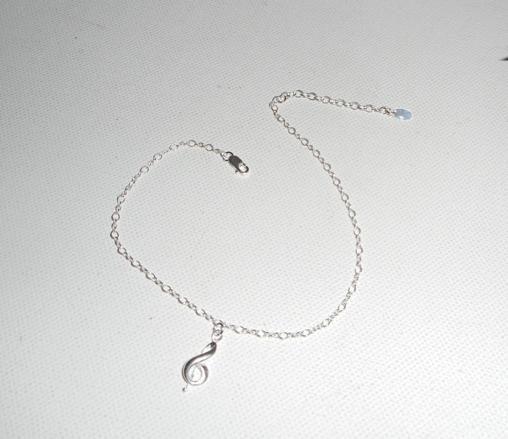 Armband/ankelkedja med musiknoter på 925 silverkedja