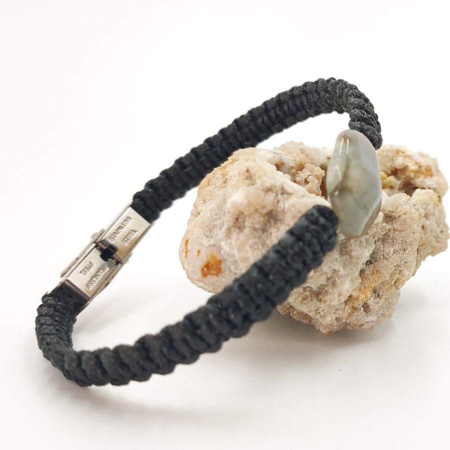 Armband i vävt rep med blå agatsten