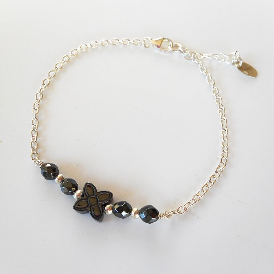 Hematit sten blomma armband på 925 silver kedja