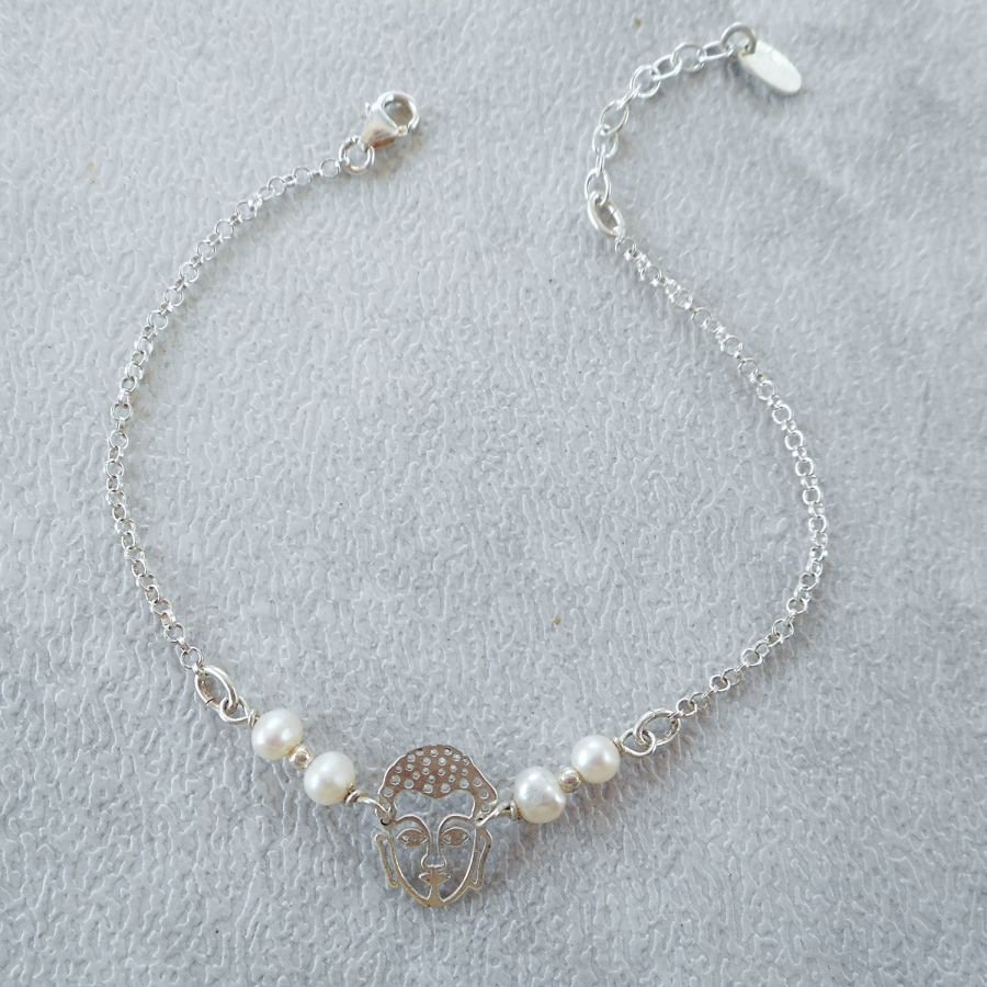Armband med odlade pärlor och Buddha i silver 925