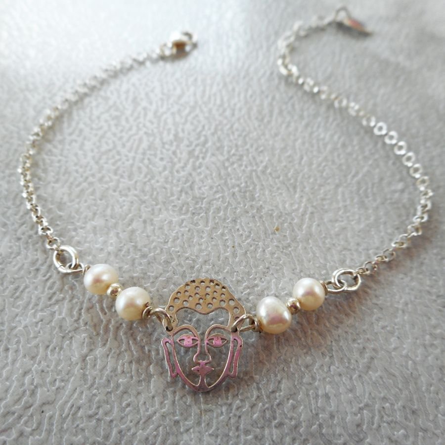 Armband med odlade pärlor och Buddha i silver 925