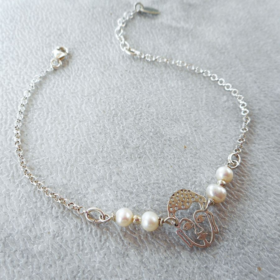 Armband med odlade pärlor och Buddha i silver 925