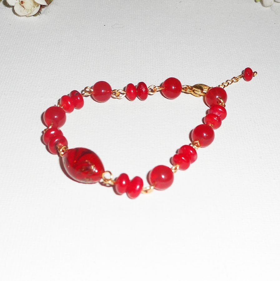 Rött Muranoglas och Gorgon-armband med färgad jade