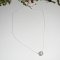 925 silverhalsband med Swarovski-kristallpärlor på en fin kedja