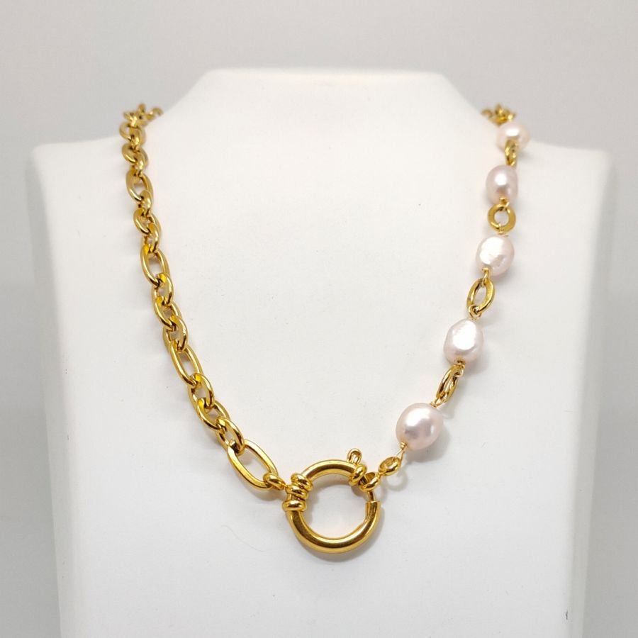  Halsband med stor kedja och barocka kulturpärlor