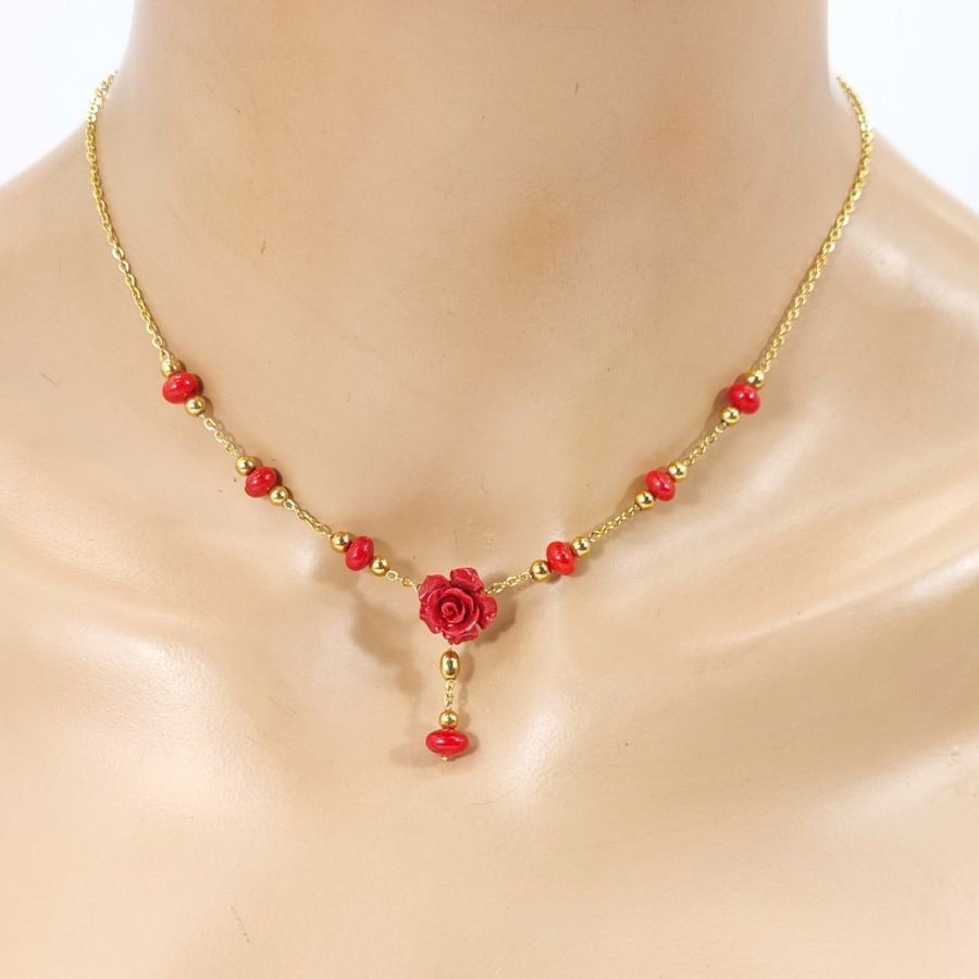 Halsband med rosa och röda gorgonier