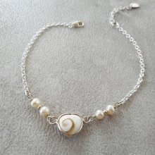 Armband med odlade pärlor och St Lucia-ögonhjärta i silver 925