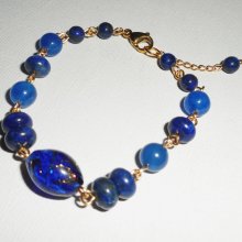 Armband i muranoglas och blå halvädelstenar