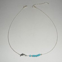 Halsband i 925 silver med liten delfin och turkosa stenar