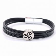 Tricel-armband på flera lädersträngar 