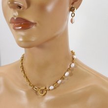  Halsband med stor kedja och barocka kulturpärlor